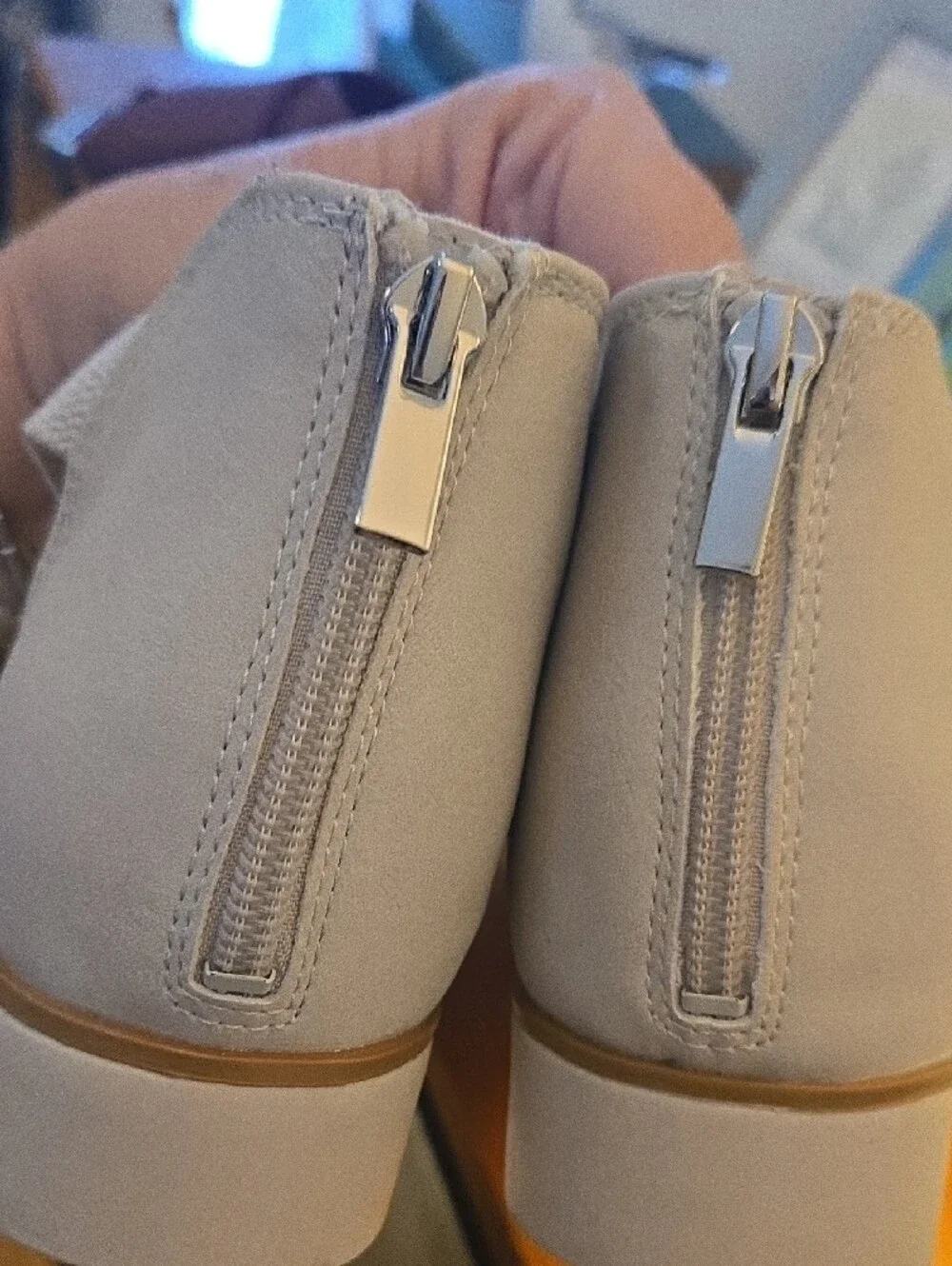 Nwot Life Stride Women's Cream Wedge Sandals Size 9 1/2